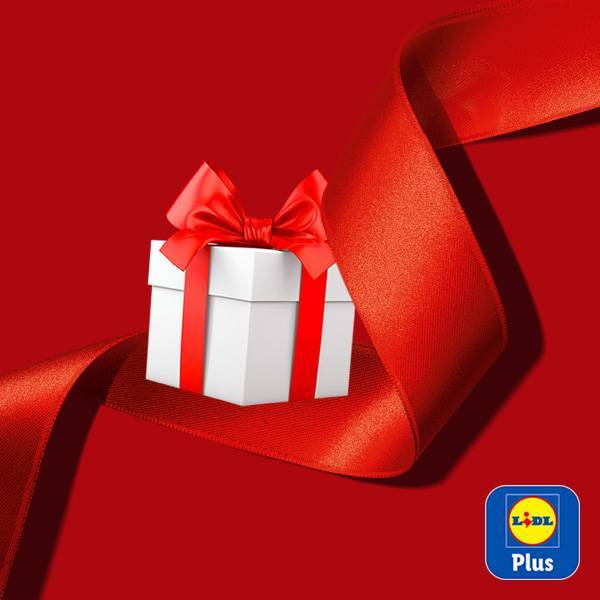 Un cadeau blanc avec un ruban rouge sur un fond rouge, avec le logo Lidl Plus.