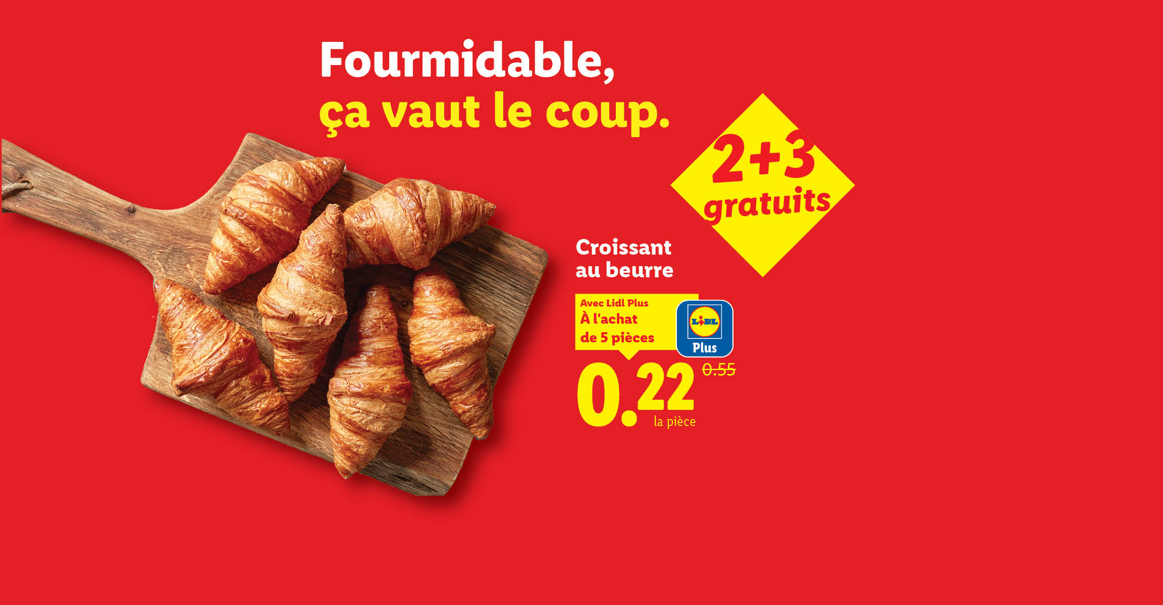 Offre promotionnelle sur les croissants au beurre avec l'application de fidélité.