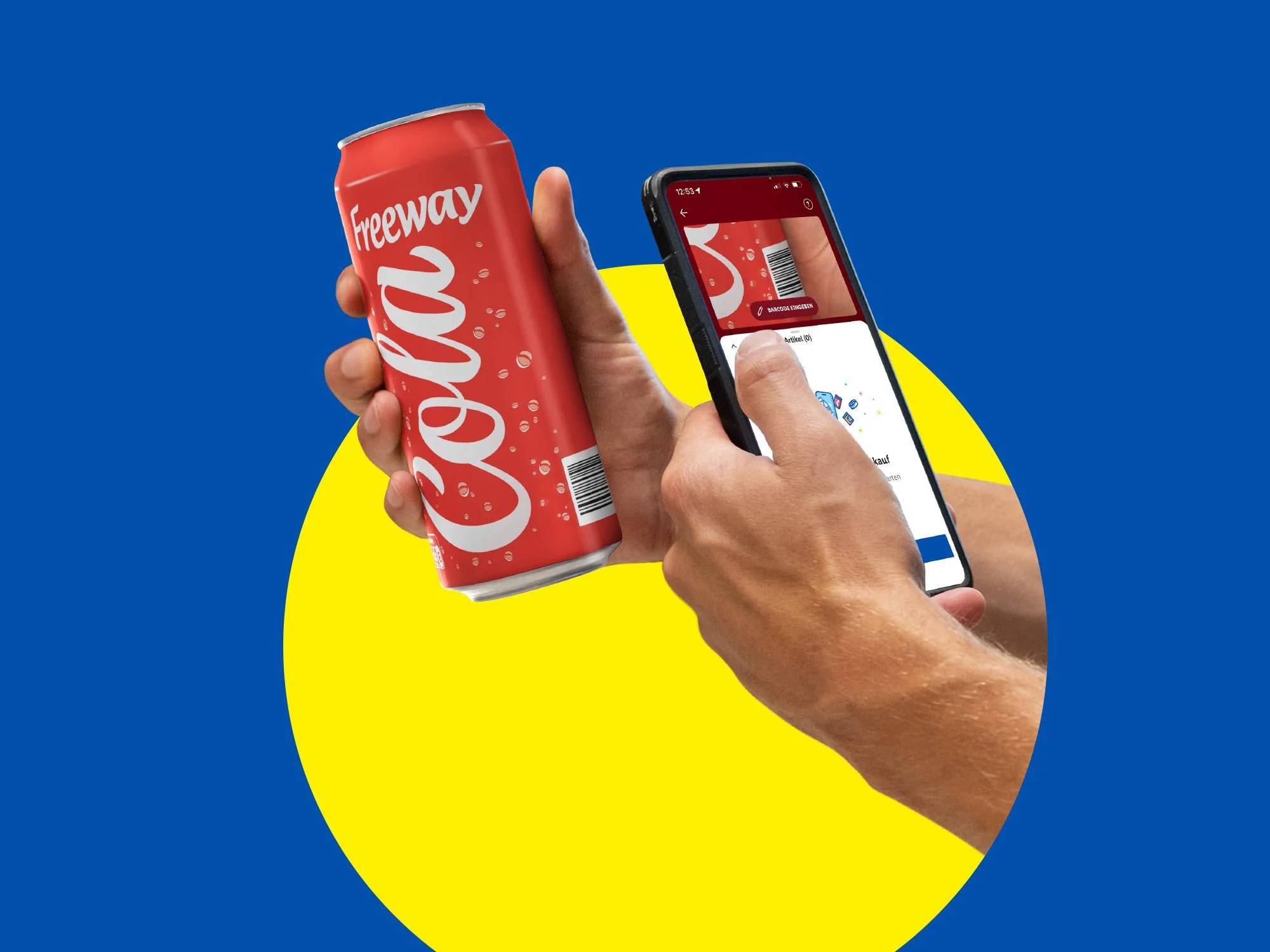 Une main tient une canette de cola rouge tandis qu'une autre scanne un code-barres avec un smartphone.