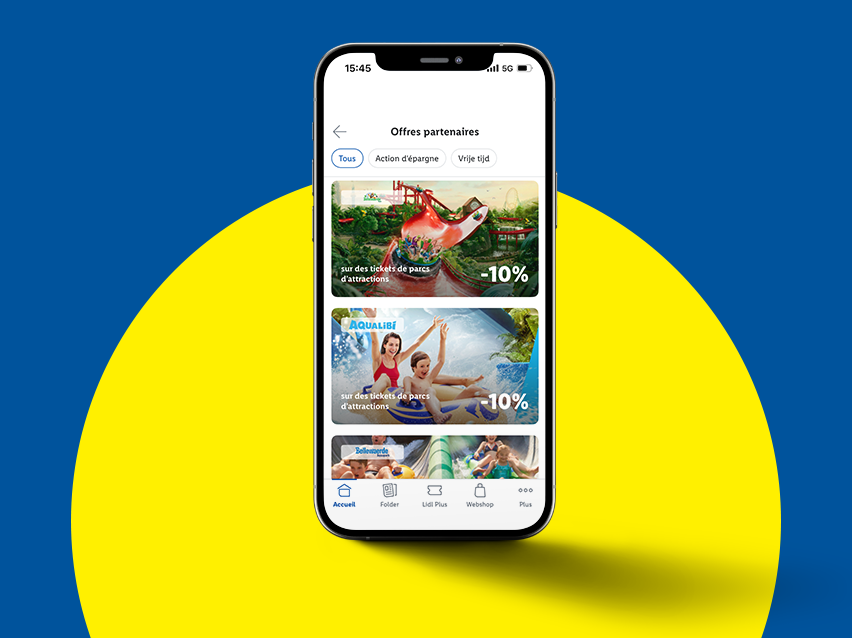 Application mobile affichant des offres de réduction sur des billets pour les parcs d'attractions AQUALIBI et Bellewaerde.