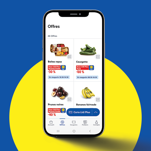 Application Lidl Plus affichant des offres sur des boîtes repas, courgettes, prunes noires et bananes.