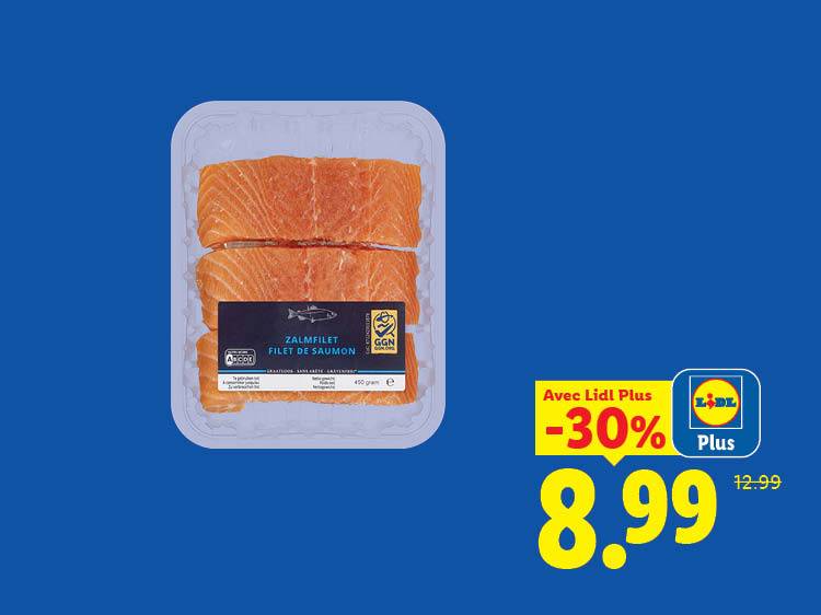 Filet de saumon frais en barquette, avec une réduction de 30% et un prix de 8,99.