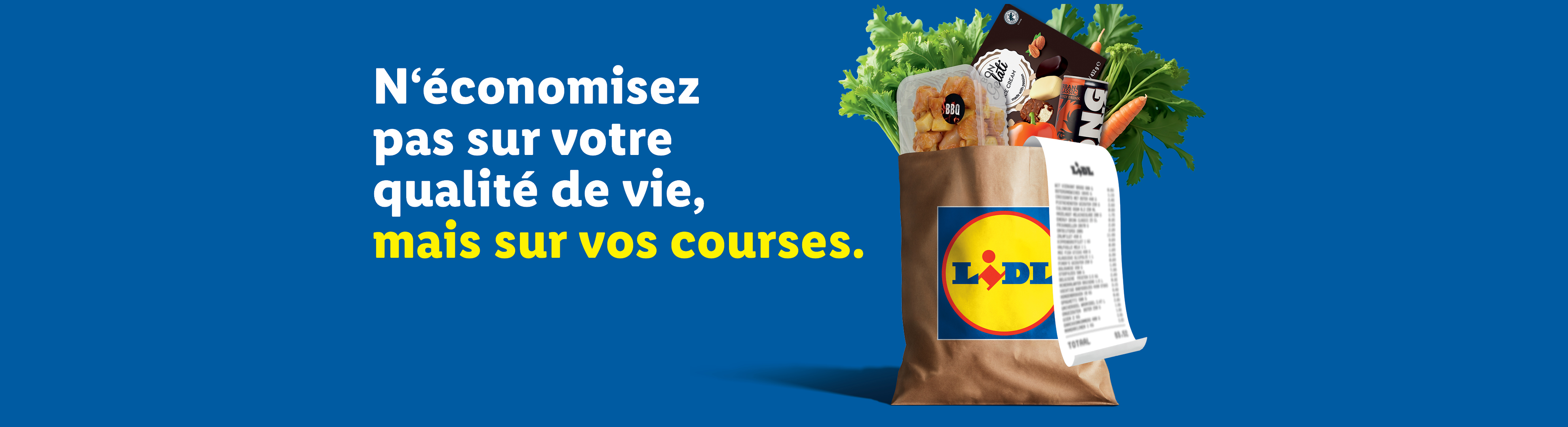 Un sac de courses rempli de produits frais et d'épicerie, avec le texte 'N'économisez pas sur votre qualité de vie, mais sur vos courses.'