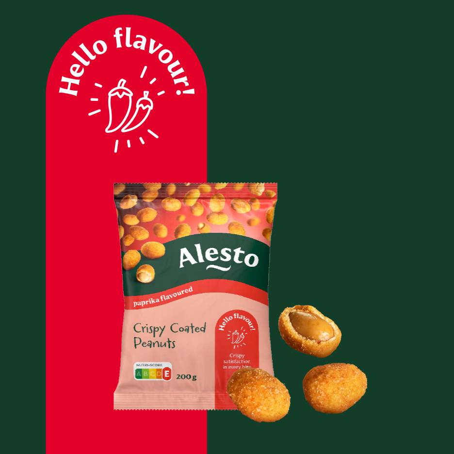 Sachet de cacahuètes enrobées saveur paprika, avec des cacahuètes individuelles et le texte 'Hello flavour!'