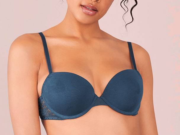 Soutien-gorge bleu, dentelle.