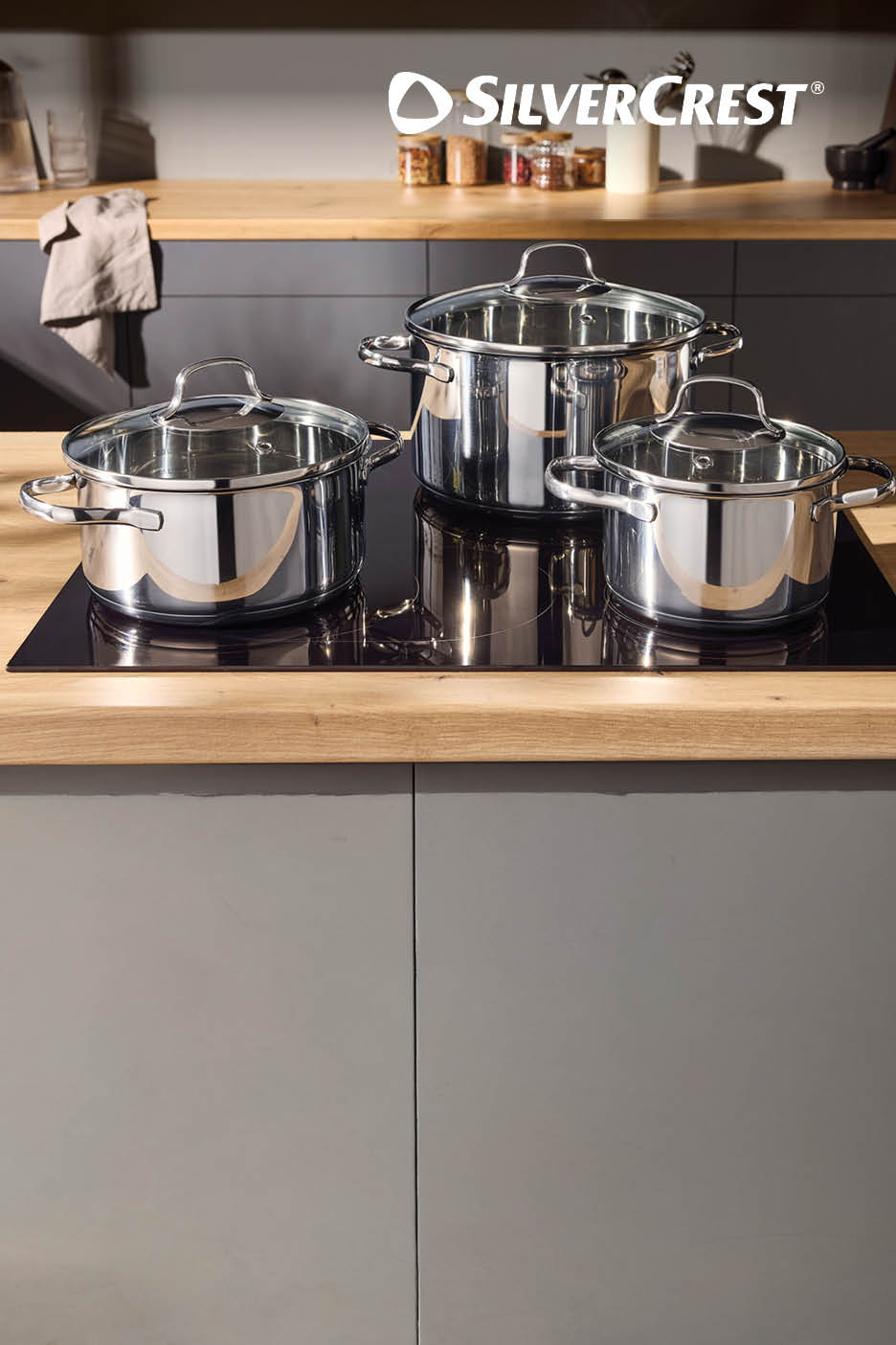 Set de casseroles Silvercrest sur une plaque de cuisson